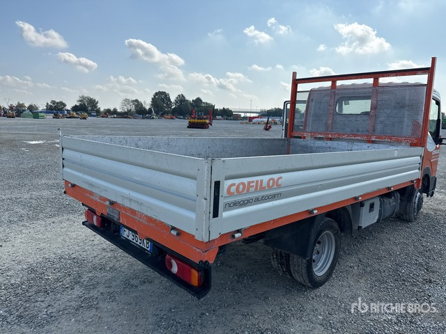 Nissan Cabstar NT400 Autocarro cassone fisso - Camion plateau: photos 5 Nissan Cabstar NT400 Autocarro cassone fisso - Camion plateau: photos 5