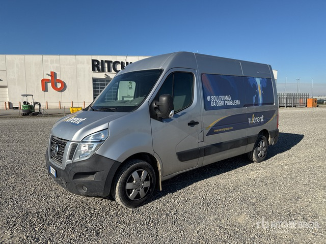 Nissan NV400 Van Truck - Camion fourgon: photos 1 Nissan NV400 Van Truck - Camion fourgon: photos 1