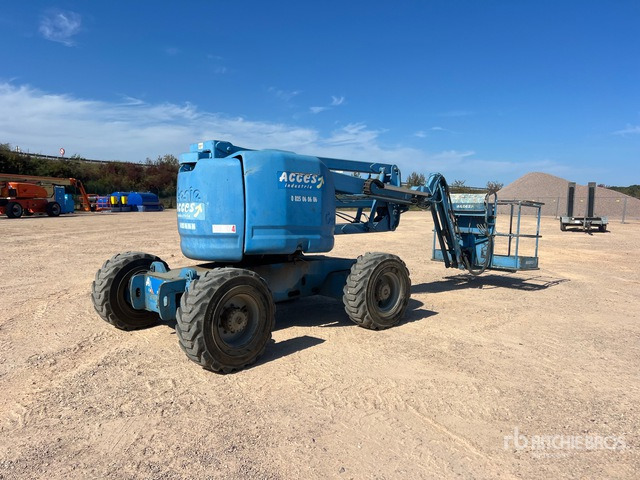 1999 Genie Z4525J 4WD Nacelle Articulee 4x4 Articulating Boom Lift - Nacelle articulée: photos 1 1999 Genie Z4525J 4WD Nacelle Articulee 4x4 Articulating Boom Lift - Nacelle articulée: photos 1