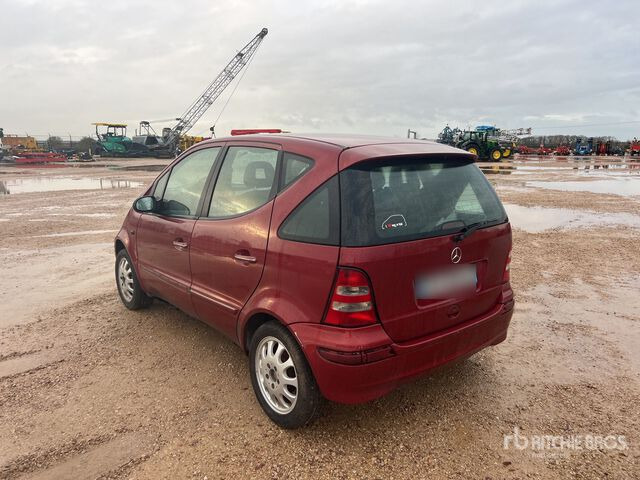 2001 Mercedes-Benz Classe A (Inoperable) Automobile - Voiture: photos 2 2001 Mercedes-Benz Classe A (Inoperable) Automobile - Voiture: photos 2