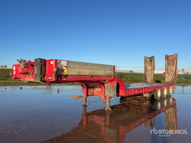 2002 Robuste Kaiser S5703P Tri/A Semi-Remorque Porte-Engin ... Lowboy Trailer - Semi-remorque surbaissé: photos 1 2002 Robuste Kaiser S5703P Tri/A Semi-Remorque Porte-Engin ... Lowboy Trailer - Semi-remorque surbaissé: photos 1