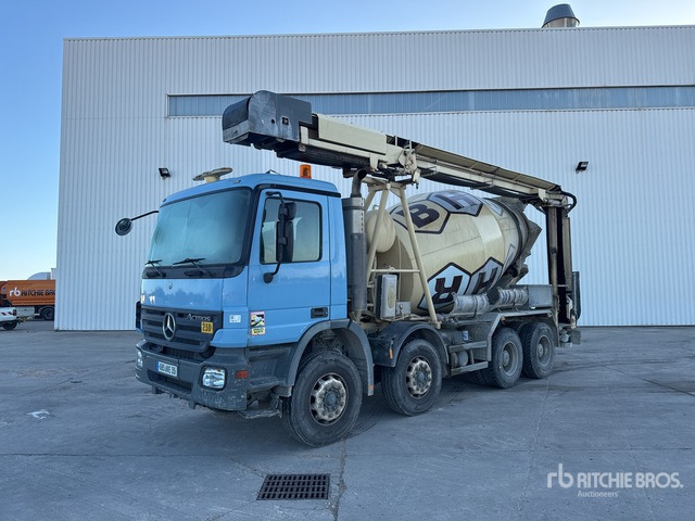 2007 Mercedes-Benz Actros 3236 8x4 Camion Toupie 8x4 Mixer Truck - Camion malaxeur: photos 1 2007 Mercedes-Benz Actros 3236 8x4 Camion Toupie 8x4 Mixer Truck - Camion malaxeur: photos 1
