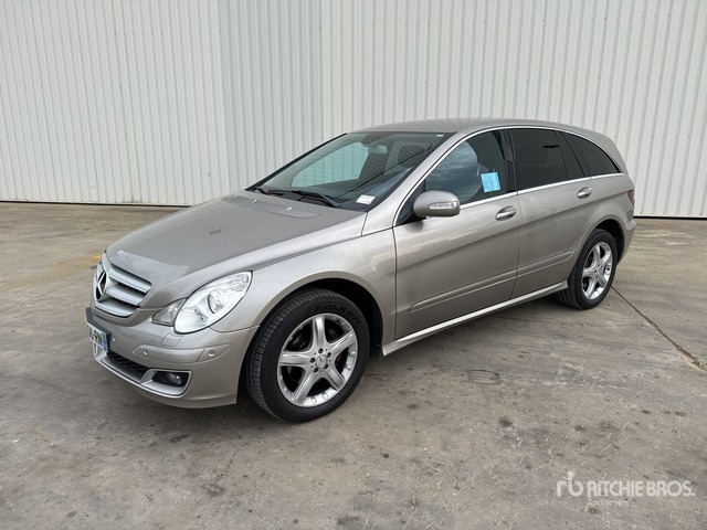 2007 Mercedes-Benz Classe R AWD Break Automobile - Voiture: photos 1 2007 Mercedes-Benz Classe R AWD Break Automobile - Voiture: photos 1