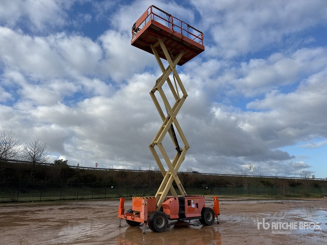2008 JLG 3394RT 4x4 Diesel Nacelle Ciseau Scissor Lift - Nacelle ciseaux: photos 2 2008 JLG 3394RT 4x4 Diesel Nacelle Ciseau Scissor Lift - Nacelle ciseaux: photos 2