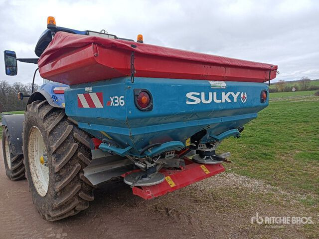 2008 Sulky X36 28 m 3-Point 3000 L Fertilizer Spreader - Broyeur/ Épareuse: photos 2 2008 Sulky X36 28 m 3-Point 3000 L Fertilizer Spreader - Broyeur/ Épareuse: photos 2