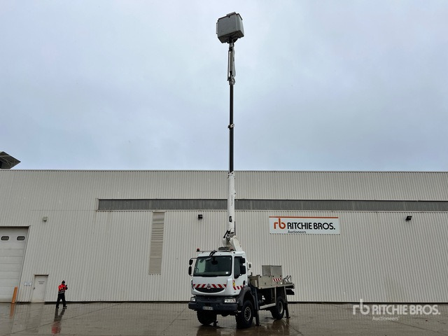 2009 Renault Midlum 240 DXi France Elevateur EL172TPM AM02 ... Bucket Truck - Camion avec nacelle: photos 2 2009 Renault Midlum 240 DXi France Elevateur EL172TPM AM02 ... Bucket Truck - Camion avec nacelle: photos 2