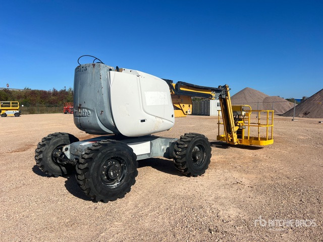 2011 Haulotte HA16SPX 4WD Nacelle Articulee Articulating Boom Lift - Nacelle articulée: photos 1 2011 Haulotte HA16SPX 4WD Nacelle Articulee Articulating Boom Lift - Nacelle articulée: photos 1