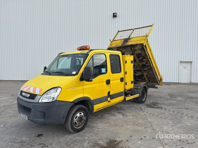 2011 Iveco 35C13 4x2 Camion Benne S/A Dump Truck - Utilitaire benne, Utilitaire double cabine: photos 3 2011 Iveco 35C13 4x2 Camion Benne S/A Dump Truck - Utilitaire benne, Utilitaire double cabine: photos 3