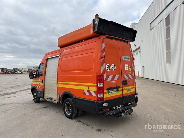 2011 Iveco 50C15 4x2 Vehicule Utilitaire Van Truck - Camion fourgon: photos 2 2011 Iveco 50C15 4x2 Vehicule Utilitaire Van Truck - Camion fourgon: photos 2