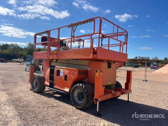2011 JLG 4394 RT 4x4 Nacelle Ciseaux Scissor Lift - Nacelle ciseaux: photos 4 2011 JLG 4394 RT 4x4 Nacelle Ciseaux Scissor Lift - Nacelle ciseaux: photos 4