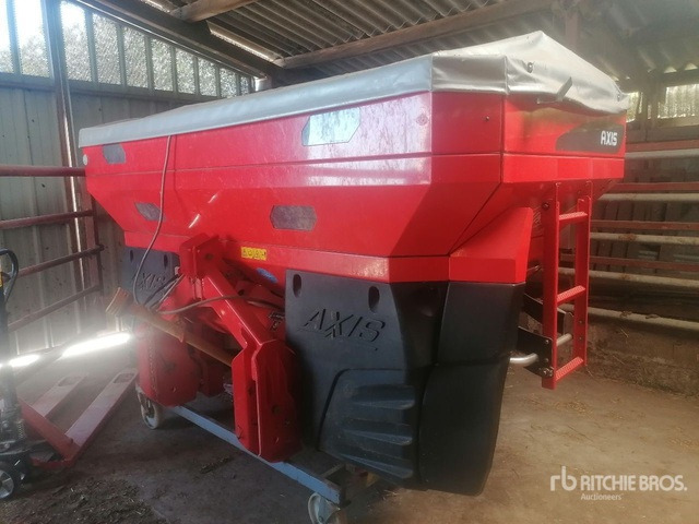 2011 Kuhn 50.1 W 36 m 3-Point 3000 gal Fertilizer Spreader - Broyeur/ Épareuse: photos 1 2011 Kuhn 50.1 W 36 m 3-Point 3000 gal Fertilizer Spreader - Broyeur/ Épareuse: photos 1