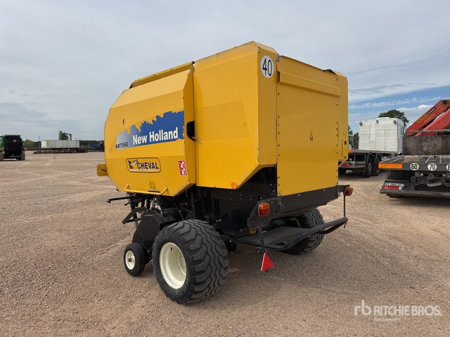 2011 New Holland BR7060 Presse A Balles Rondes Round Baler - Presse à balles rondes: photos 3 2011 New Holland BR7060 Presse A Balles Rondes Round Baler - Presse à balles rondes: photos 3