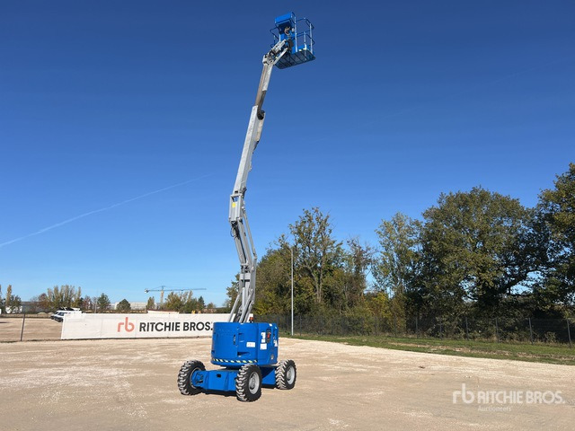 2012 Genie Z34/22 4WD Diesel Nacelle Articulee Articulating Boom Lift - Nacelle articulée: photos 3 2012 Genie Z34/22 4WD Diesel Nacelle Articulee Articulating Boom Lift - Nacelle articulée: photos 3