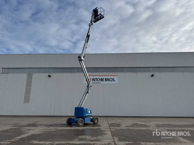 2012 Genie Z45/25 2WD Electric Nacelle Articulee ... Articulating Boom Lift - Nacelle articulée: photos 3 2012 Genie Z45/25 2WD Electric Nacelle Articulee ... Articulating Boom Lift - Nacelle articulée: photos 3