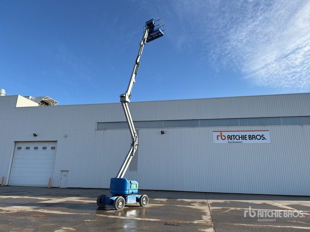 2012 Genie Z45/25J 2WD Electric Nacelle Articulee ... Articulating Boom Lift - Nacelle articulée: photos 3 2012 Genie Z45/25J 2WD Electric Nacelle Articulee ... Articulating Boom Lift - Nacelle articulée: photos 3