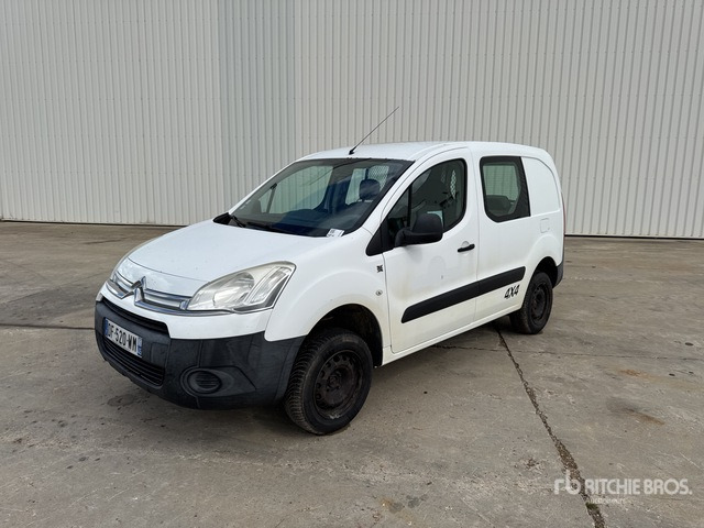 2014 Citroen Berlingo Dangel 4x4 Vehicule Utilitaire Cargo Van - Fourgonnette: photos 2 2014 Citroen Berlingo Dangel 4x4 Vehicule Utilitaire Cargo Van - Fourgonnette: photos 2