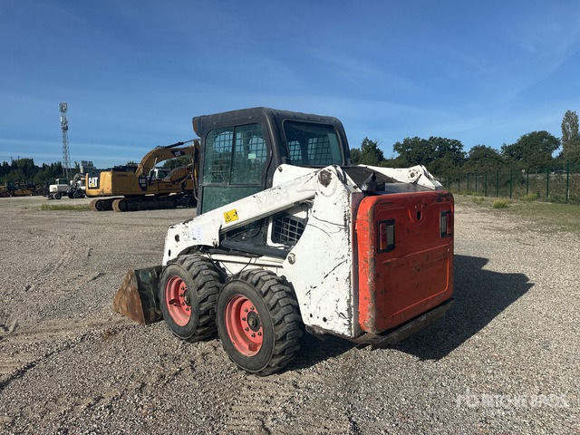 2015 Bobcat S450 Chargeuse Compact Skid Steer Loader - Mini chargeuse: photos 3 2015 Bobcat S450 Chargeuse Compact Skid Steer Loader - Mini chargeuse: photos 3