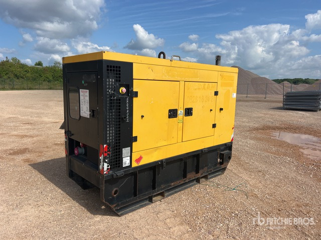 2015 Doosan G40 40 kVA Skid-Mounted Groupe Elec ... Generator Set - Groupe électrogène: photos 1 2015 Doosan G40 40 kVA Skid-Mounted Groupe Elec ... Generator Set - Groupe électrogène: photos 1
