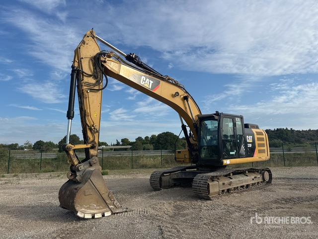 2016 Cat 320FL Pelles Sur Chenilles Tracked Excavator - Pelle sur chenille: photos 2 2016 Cat 320FL Pelles Sur Chenilles Tracked Excavator - Pelle sur chenille: photos 2
