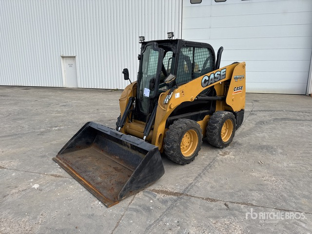 2018 Case SR175 Chargeuse Compacte Skid Steer Loader - Mini chargeuse: photos 2 2018 Case SR175 Chargeuse Compacte Skid Steer Loader - Mini chargeuse: photos 2