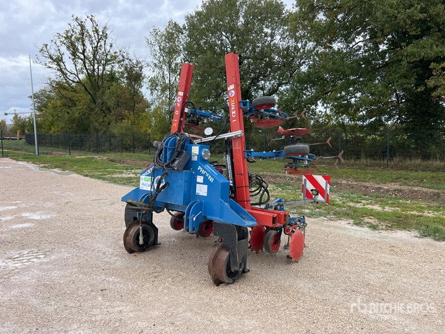 2018 Hatzenbichler Systeme Camera Standard 7 rangs 3-Point Bineuse 7 Rangs Rod Weeder - Outils du sol: photos 1 2018 Hatzenbichler Systeme Camera Standard 7 rangs 3-Point Bineuse 7 Rangs Rod Weeder - Outils du sol: photos 1