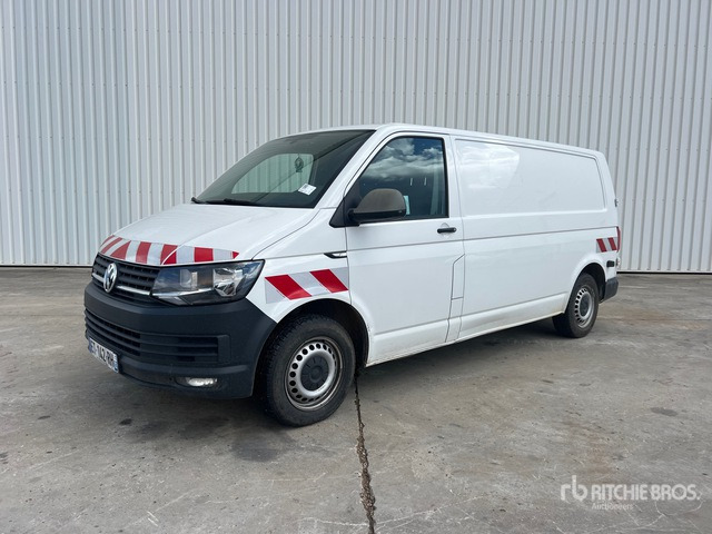 2018 Volkswagen Transporter Vehicule Utilitaire 4 Motion Cargo Van - Fourgonnette: photos 2 2018 Volkswagen Transporter Vehicule Utilitaire 4 Motion Cargo Van - Fourgonnette: photos 2
