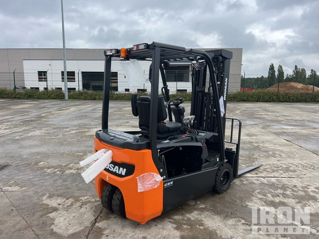 2023 Doosan B20T-7 PLUS 2000 kg Chariot Elevateur Elect ... Electric Forklift - Chariot élévateur électrique: photos 4 2023 Doosan B20T-7 PLUS 2000 kg Chariot Elevateur Elect ... Electric Forklift - Chariot élévateur électrique: photos 4