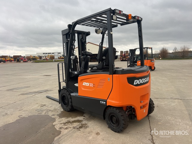 2023 Doosan B25X-7 PLUS 2500 kg Chariot Elevateur Elect ... Electric Forklift - Chariot élévateur électrique: photos 4 2023 Doosan B25X-7 PLUS 2500 kg Chariot Elevateur Elect ... Electric Forklift - Chariot élévateur électrique: photos 4