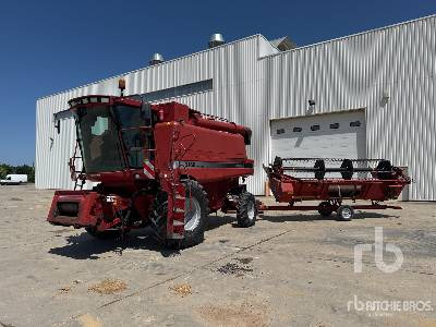 CASE IH AXIAL FLOW 2166 Moissonneuse Batteuse - Moissonneuse-batteuse: photos 1 CASE IH AXIAL FLOW 2166 Moissonneuse Batteuse - Moissonneuse-batteuse: photos 1