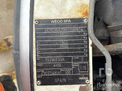 IVECO 35C14HPI 4x2 Vehicule Utilitaire - Remorqueuse: photos 5 IVECO 35C14HPI 4x2 Vehicule Utilitaire - Remorqueuse: photos 5