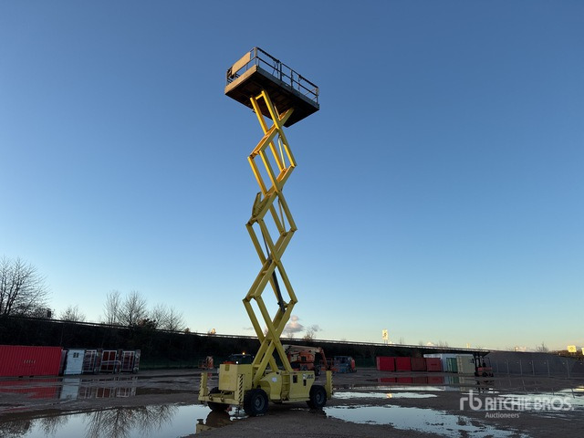 JLG 4394 Scissor Lift - Nacelle ciseaux: photos 2 JLG 4394 Scissor Lift - Nacelle ciseaux: photos 2