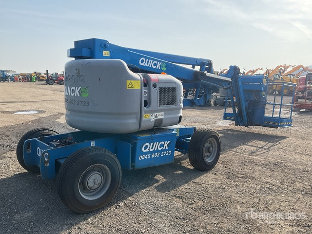 2007 Genie Z45/25 2WD Hybrid Articulating Boom Lift - Nacelle articulée: photos 3 2007 Genie Z45/25 2WD Hybrid Articulating Boom Lift - Nacelle articulée: photos 3