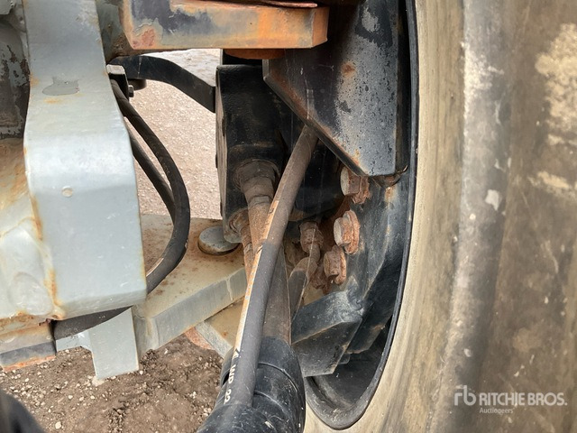 2009 Haulotte HA32PX 4WD Diesel Articulating Boom Lift - Nacelle articulée: photos 5 2009 Haulotte HA32PX 4WD Diesel Articulating Boom Lift - Nacelle articulée: photos 5