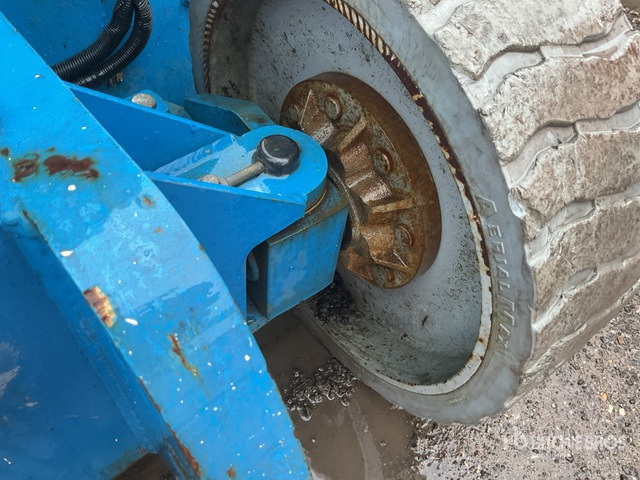 2012 Genie Z30/20N RJ 2WD Electric Articulating Boom Lift - Nacelle articulée: photos 4 2012 Genie Z30/20N RJ 2WD Electric Articulating Boom Lift - Nacelle articulée: photos 4