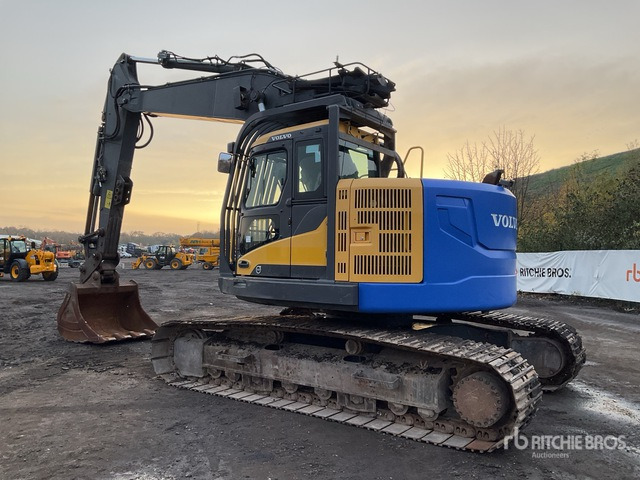 2014 Volvo ECR235DL Tracked Excavator - Pelle sur chenille: photos 3 2014 Volvo ECR235DL Tracked Excavator - Pelle sur chenille: photos 3
