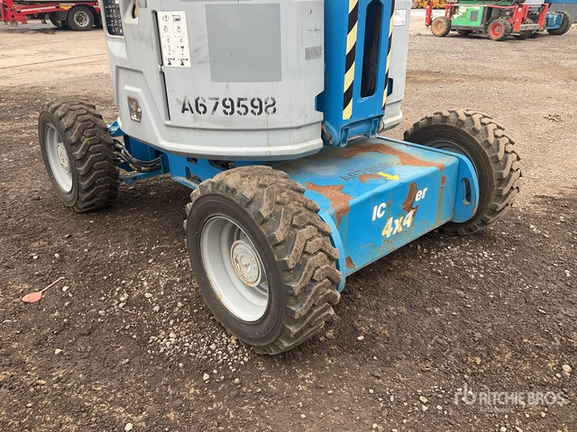 2015 Genie Z34/22 4WD Diesel Articulating Boom Lift - Nacelle articulée: photos 5 2015 Genie Z34/22 4WD Diesel Articulating Boom Lift - Nacelle articulée: photos 5