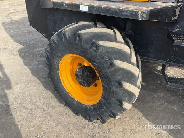 2017 JCB 6TFT 6 ton 4x4 Dumper - Tombereau: photos 5 2017 JCB 6TFT 6 ton 4x4 Dumper - Tombereau: photos 5