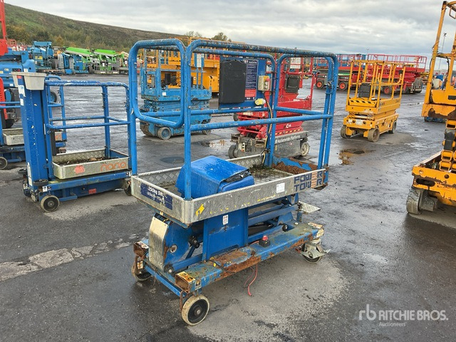 2017 Power Tower PowerTower Scissor Lift - Nacelle ciseaux: photos 1 2017 Power Tower PowerTower Scissor Lift - Nacelle ciseaux: photos 1