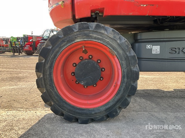 2017 Skyjack SJ85AJ 4WD Diesel Articulating Boom Lift - Nacelle articulée: photos 5 2017 Skyjack SJ85AJ 4WD Diesel Articulating Boom Lift - Nacelle articulée: photos 5