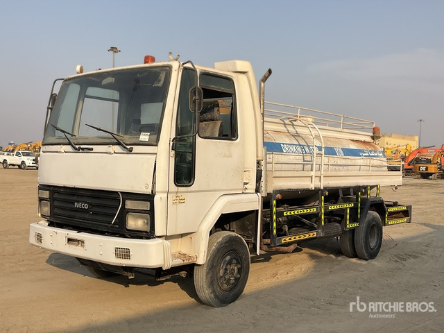 2002 Iveco Cargo 712 5000 L 4x2 Water Truck - Camion citerne: photos 2 2002 Iveco Cargo 712 5000 L 4x2 Water Truck - Camion citerne: photos 2