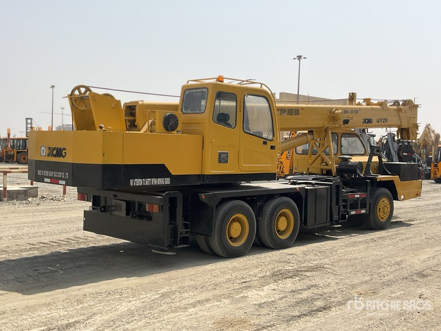 2007 XCMG QY20 20 ton 6x4 Hydraulic Truck Crane - Grue mobile: photos 3 2007 XCMG QY20 20 ton 6x4 Hydraulic Truck Crane - Grue mobile: photos 3
