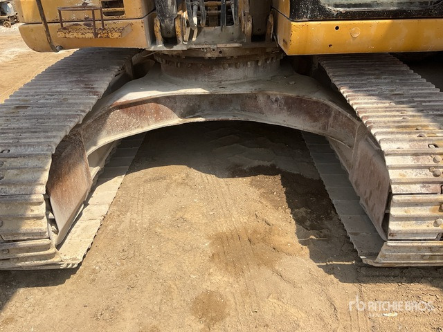 2008 Cat 320D - Pelle sur chenille: photos 5 2008 Cat 320D - Pelle sur chenille: photos 5