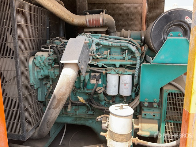 2010 Cummins 344 kVA Skid-Mounted (Inoperable) Generator Set - Groupe électrogène: photos 5 2010 Cummins 344 kVA Skid-Mounted (Inoperable) Generator Set - Groupe électrogène: photos 5
