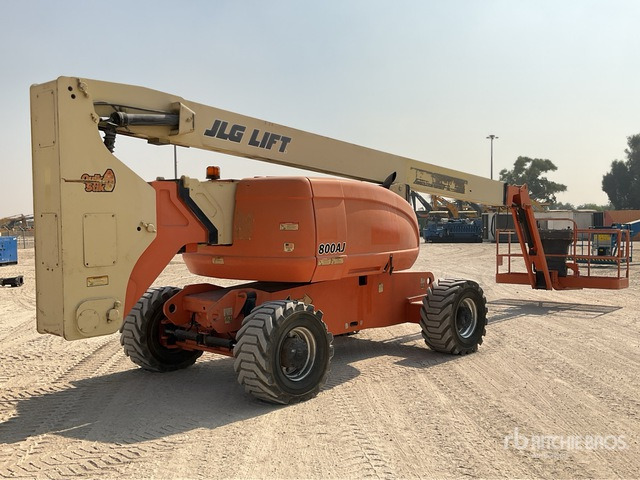 2010 JLG 800AJ 4WD Diesel Articulating Boom Lift - Nacelle articulée: photos 3 2010 JLG 800AJ 4WD Diesel Articulating Boom Lift - Nacelle articulée: photos 3