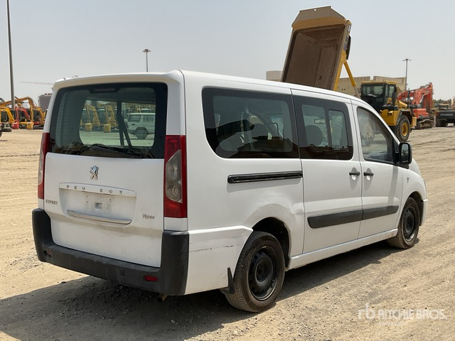 2010 Peugeot Expert Tepee - Transport de personnes: photos 3 2010 Peugeot Expert Tepee - Transport de personnes: photos 3