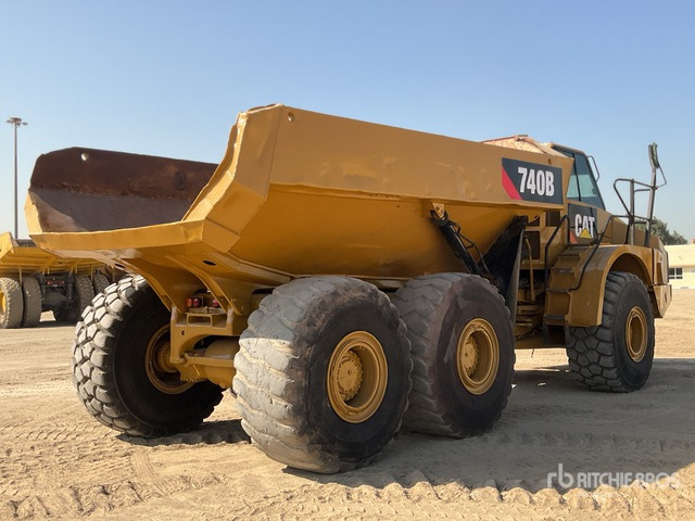 2012 Cat 740B Articulated Dump Truck - Tombereau articulé: photos 3 2012 Cat 740B Articulated Dump Truck - Tombereau articulé: photos 3