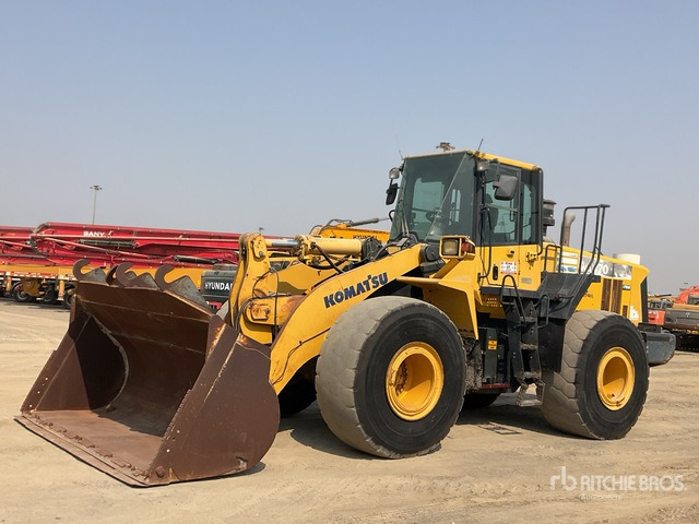 2012 Komatsu WA470-6 - Chargeuse sur pneus: photos 1 2012 Komatsu WA470-6 - Chargeuse sur pneus: photos 1