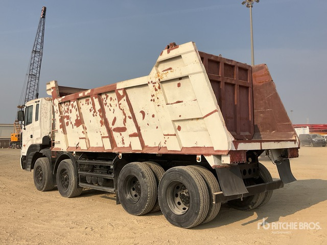 2014 Hyundai HD370 8x4 Twin-Steer Tri/A Dump Truck - Camion benne: photos 2 2014 Hyundai HD370 8x4 Twin-Steer Tri/A Dump Truck - Camion benne: photos 2