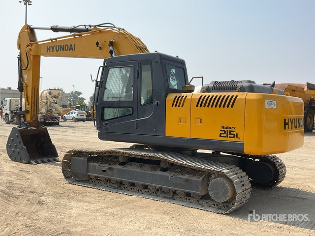 2022 Hyundai R215 - Pelle sur chenille: photos 4 2022 Hyundai R215 - Pelle sur chenille: photos 4