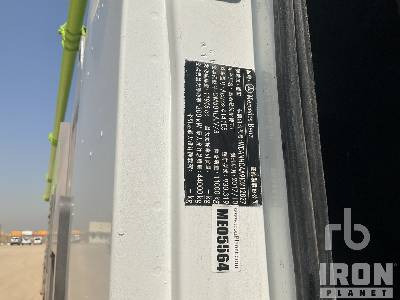 MERCEDES-BENZ ACTROS 4141 2017 Zoomlion 56X-6RZ 56 m on 8 ... - Camion pompe: photos 5 MERCEDES-BENZ ACTROS 4141 2017 Zoomlion 56X-6RZ 56 m on 8 ... - Camion pompe: photos 5